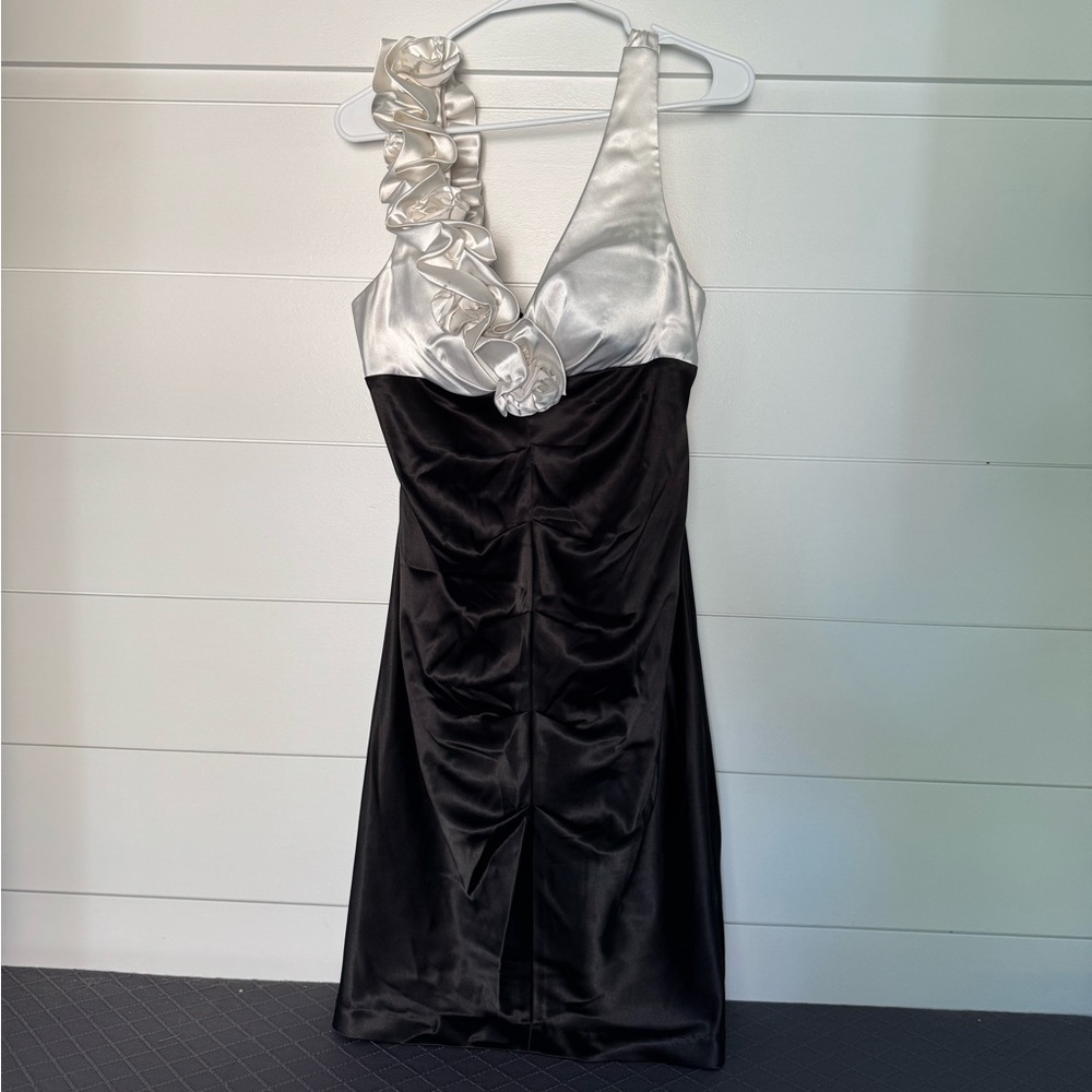 DJ-JAZ Elegant Black and White Satin Dress, Women’s 16